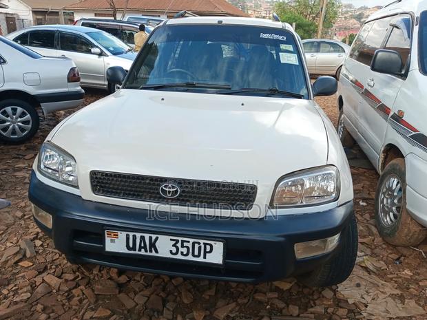 Toyota RAV4 Cabriolet 1998 White