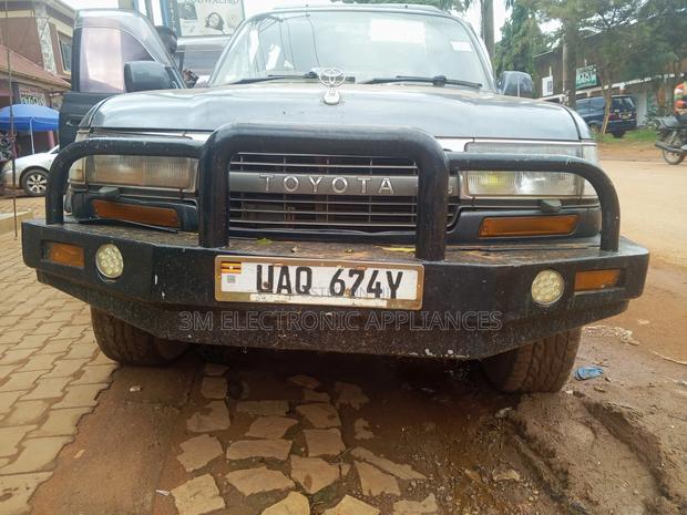 Toyota Land Cruiser 1998 Green