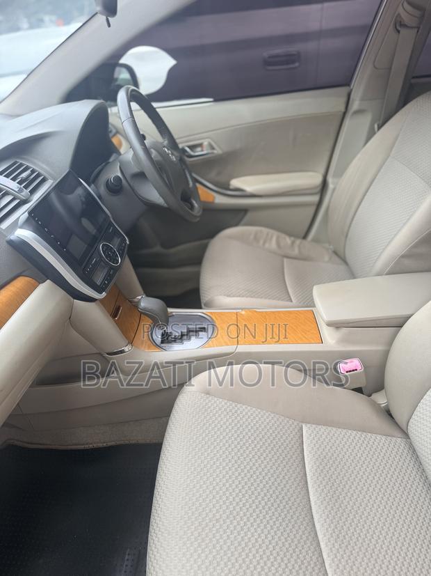 Toyota Premio 2009 Silver
