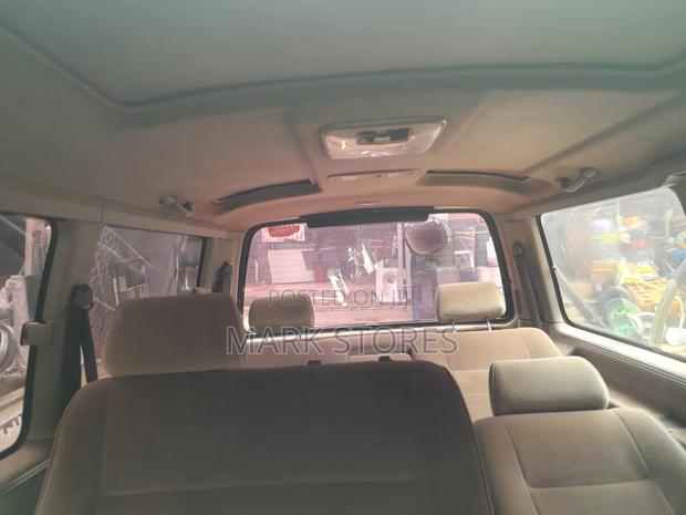 Toyota HiAce 2008 Off white