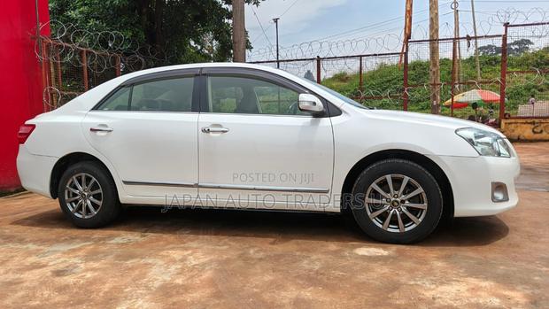 Toyota Premio 2012 White