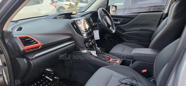 Subaru Forester 2018 Silver