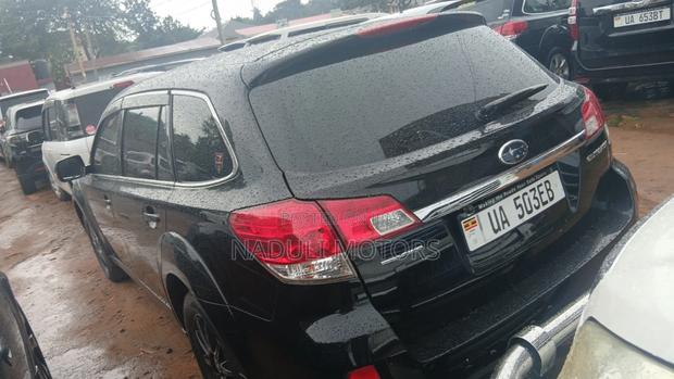 Subaru Outback 2011 Black