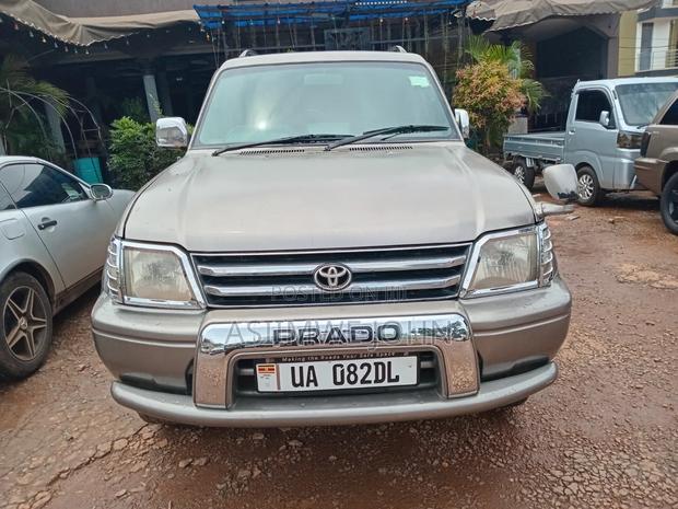 Toyota Land Cruiser Prado 2004 Silver