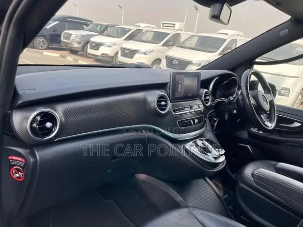 Mercedes-Benz V-Class 2018 Black