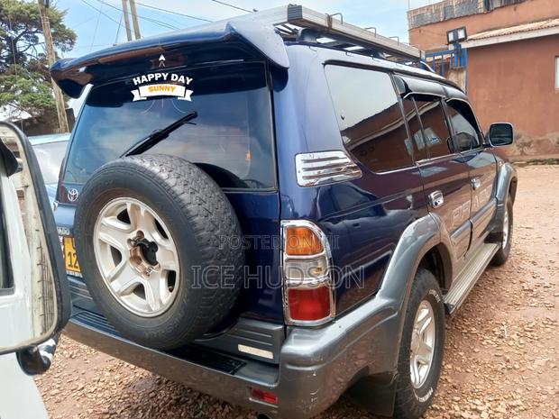 Toyota Land Cruiser Prado 1999 Blue