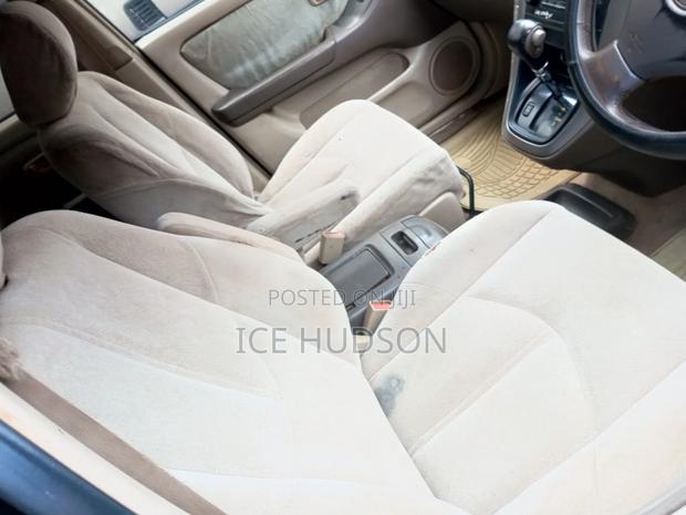Toyota Harrier 2000 White