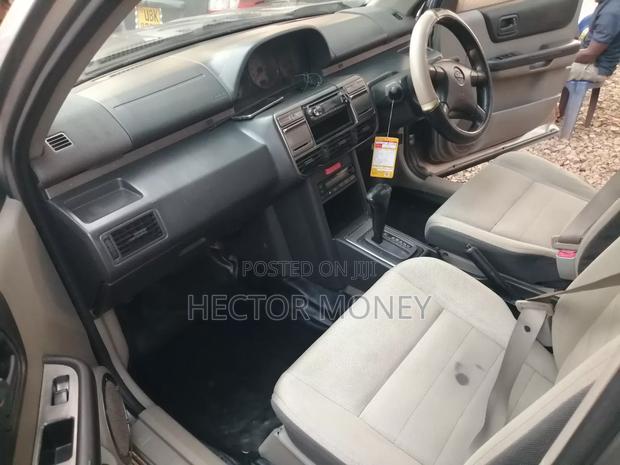 Nissan X-Trail 2.0 2002 Silver
