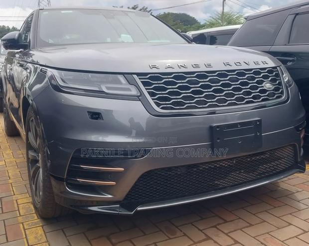 Rover 2000 2018 Silver