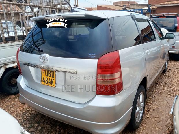 Toyota Wish 2003 Gray