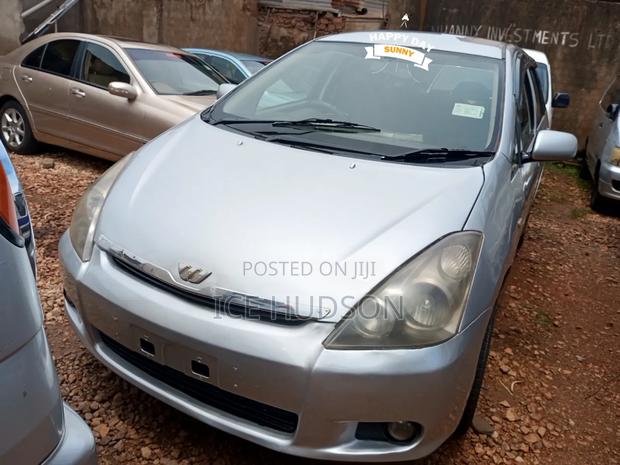 Toyota Wish 2003 Gray
