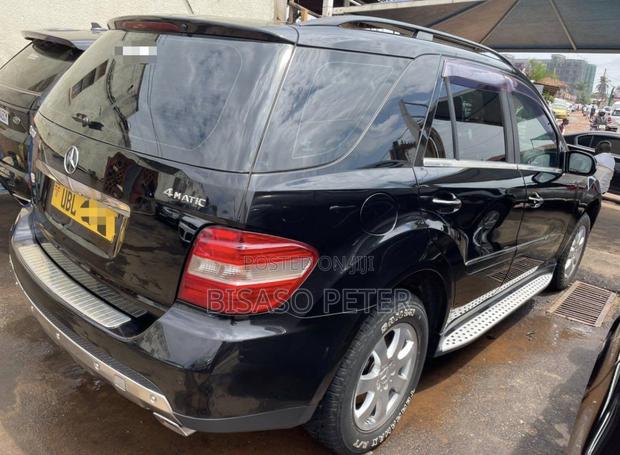 Mercedes-Benz M Class 2010 Black