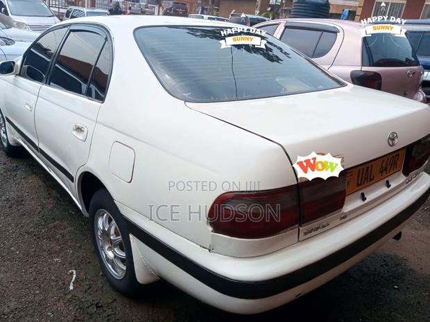 Toyota Corona 1995 White