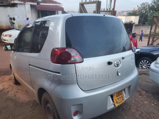 Toyota Porte 2010 Silver