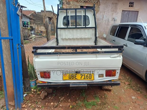 Daihatsu HIJET 2005 White