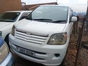 Toyota Noah 2005 White for sale