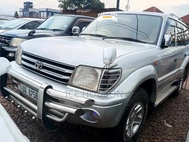 Toyota Land Cruiser Prado 1999
