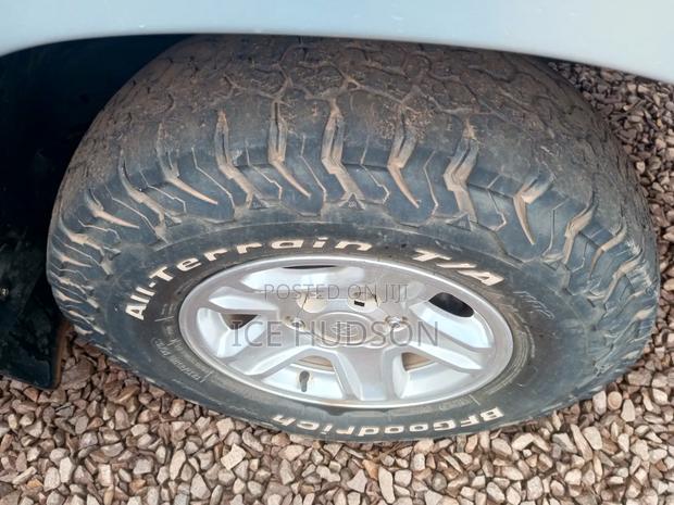 Toyota Land Cruiser Prado 1999