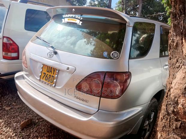Toyota Harrier 1998