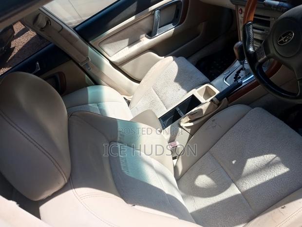 Subaru Outback 2004