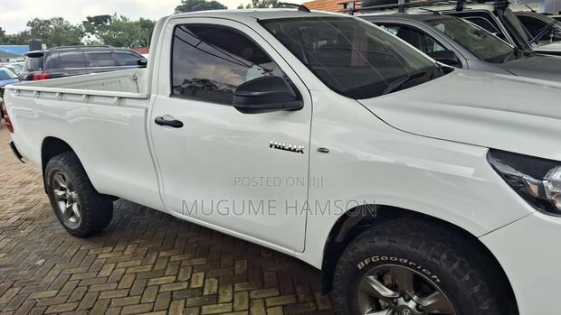 Toyota Hilux Revo Single Cab Deisel 2.4 RWD 2022 White