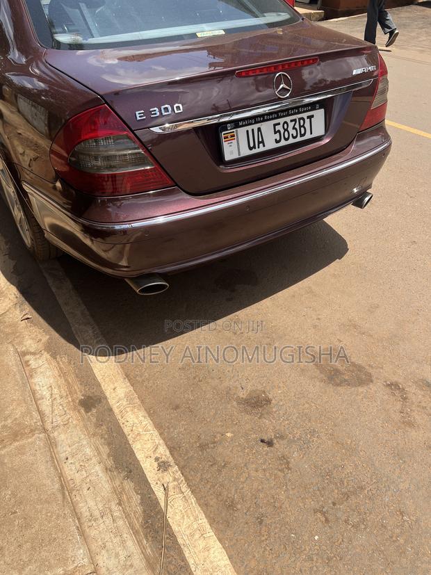 Mercedes-Benz E350 2008 Maroon