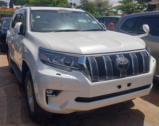 Toyota Land Cruiser Prado 2019 White