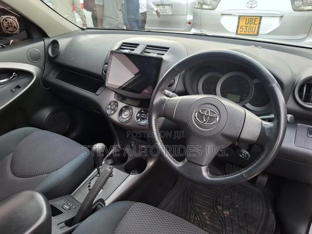 Toyota RAV4 2011 White