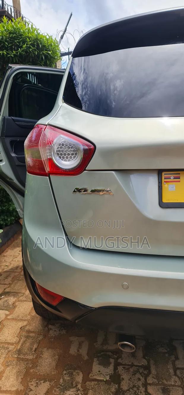 Ford Kuga 2.5 Turbo AWD Titanium 2010
