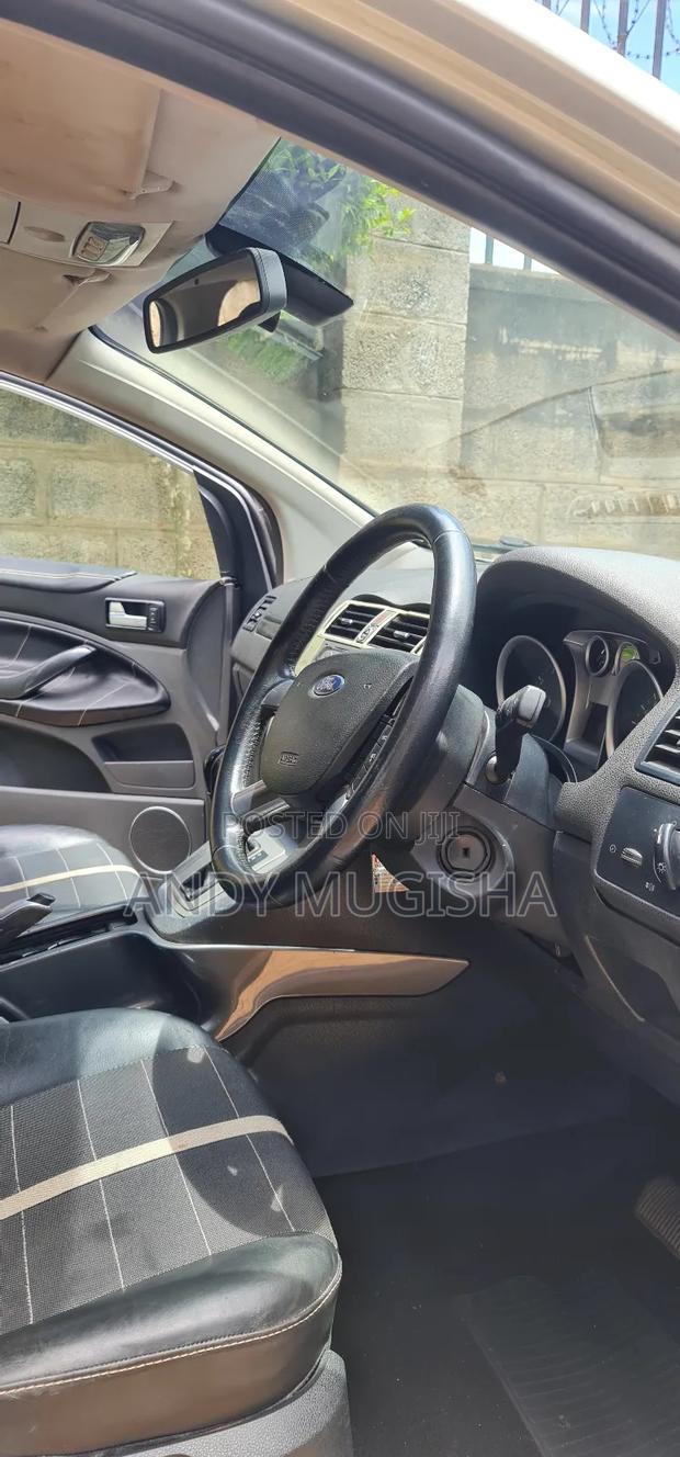 Ford Kuga 2.5 Turbo AWD Titanium 2010