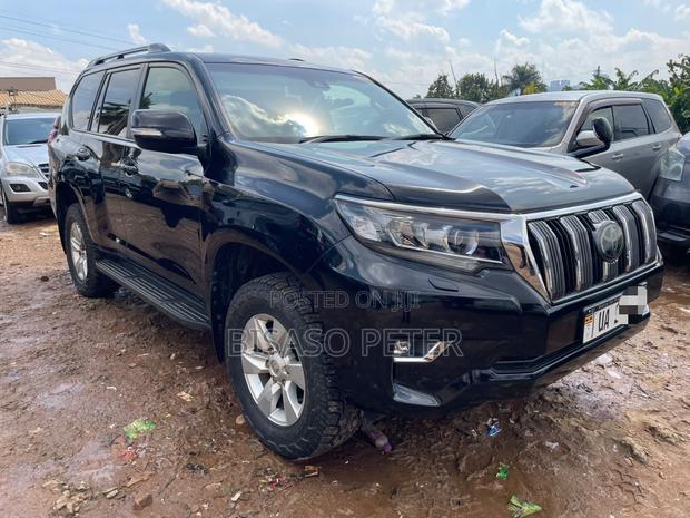 Toyota Land Cruiser Prado 2.8 2019 Black