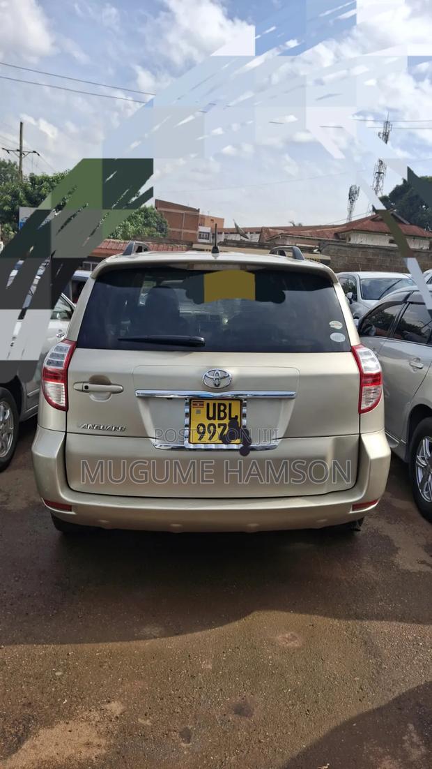 Toyota Vanguard 2008 Silver