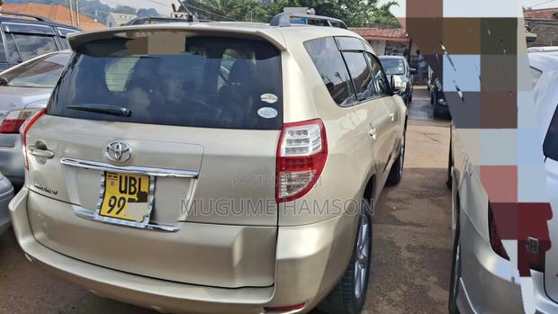 Toyota Vanguard 2008 Silver