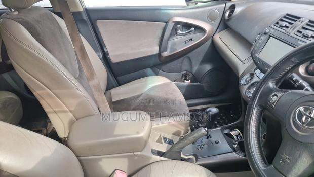 Toyota Vanguard 2008 Silver