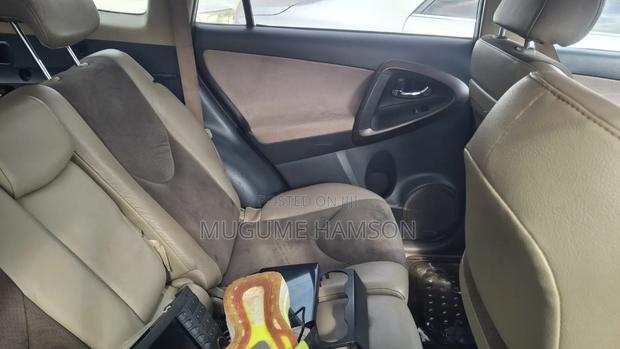 Toyota Vanguard 2008 Silver