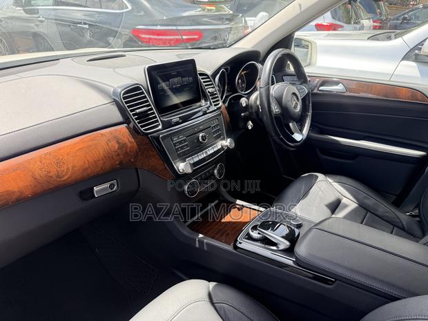 Mercedes-Benz GLE-Class 2016 White