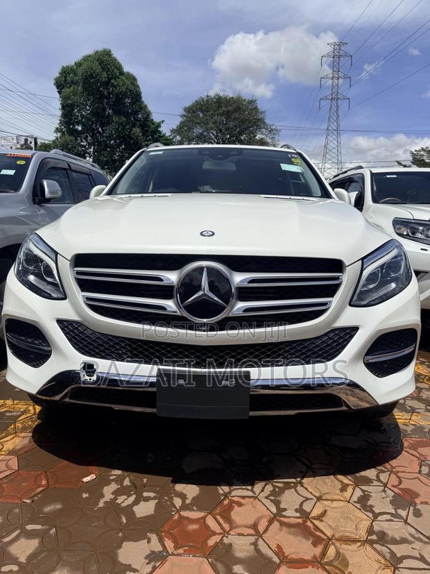 Mercedes-Benz GLE-Class 2016 White