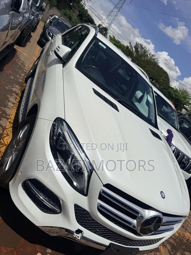 Mercedes-Benz GLE-Class 2016 White