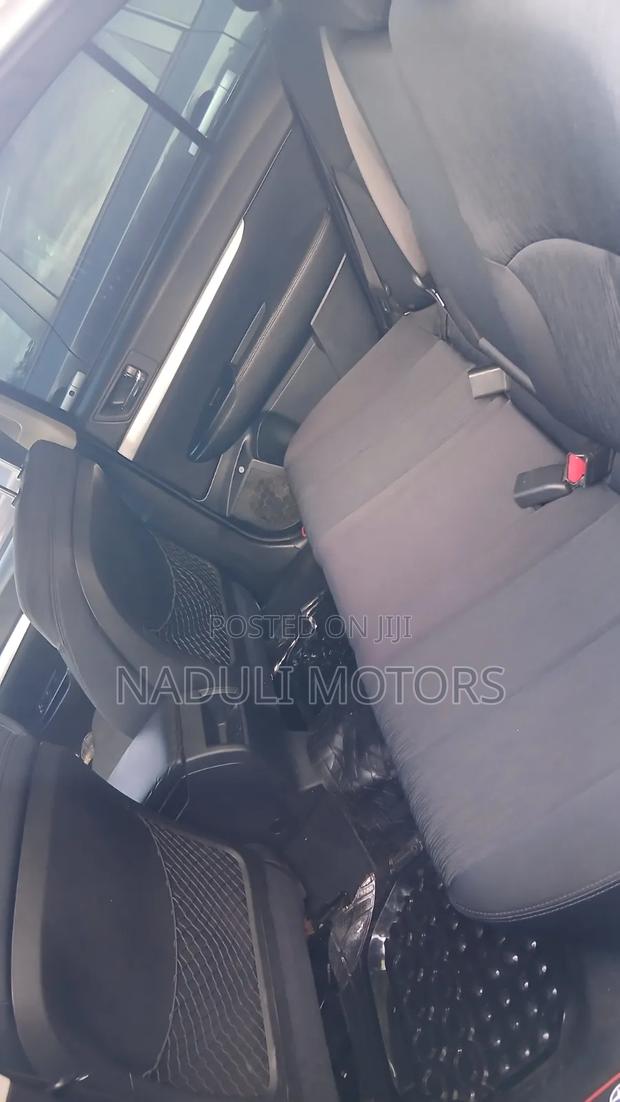 Subaru Legacy 2010 Silver