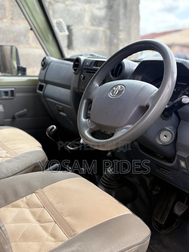 Toyota Land Cruiser 4.5 V8 VXR 2016 Green