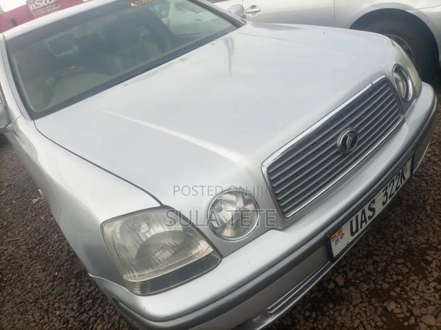 Toyota Progress 2.5 AWD 2000 Silver
