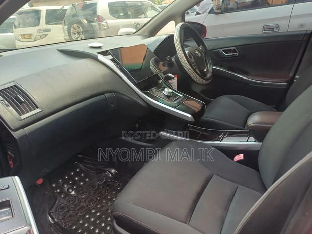Toyota Sai 2.4 Hybrid FWD 2016 Red