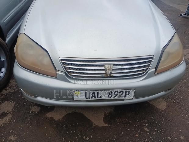 Toyota Mark II 2004 Silver