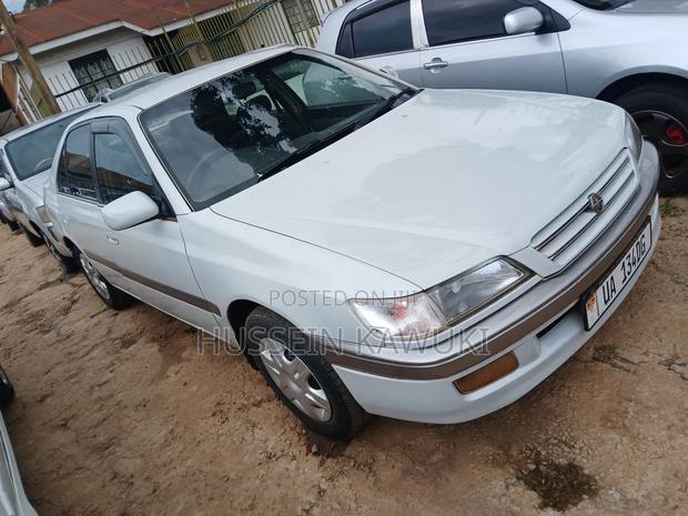 Toyota Premio 2002 White