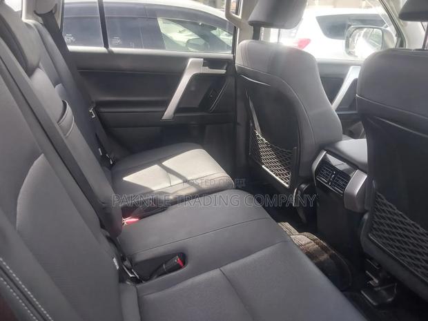 Toyota Land Cruiser Prado 2019 White
