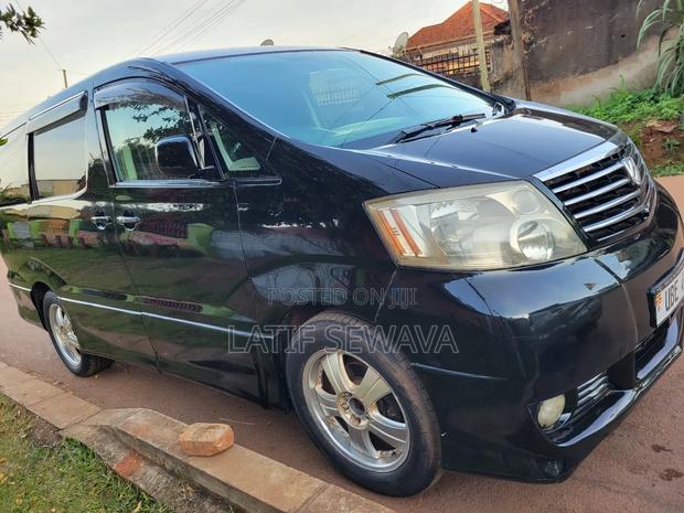 Toyota Alphard 2.4 Petrol AWD 2005 Black