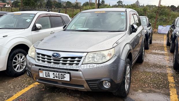Subaru Forester 2011 Silver