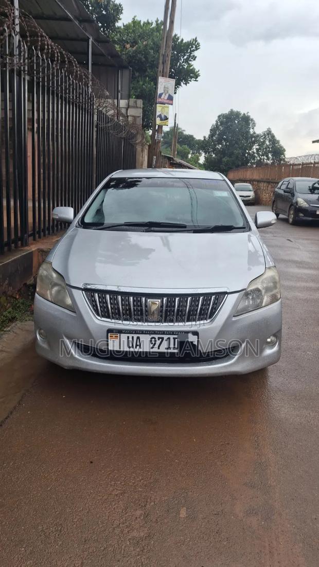 Toyota Premio 2009 Silver