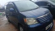 Toyota Noah 2004 Blue for sale