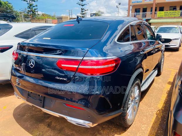 Mercedes-Benz GLE-Class GLE 350d 4MATIC 2017 Blue